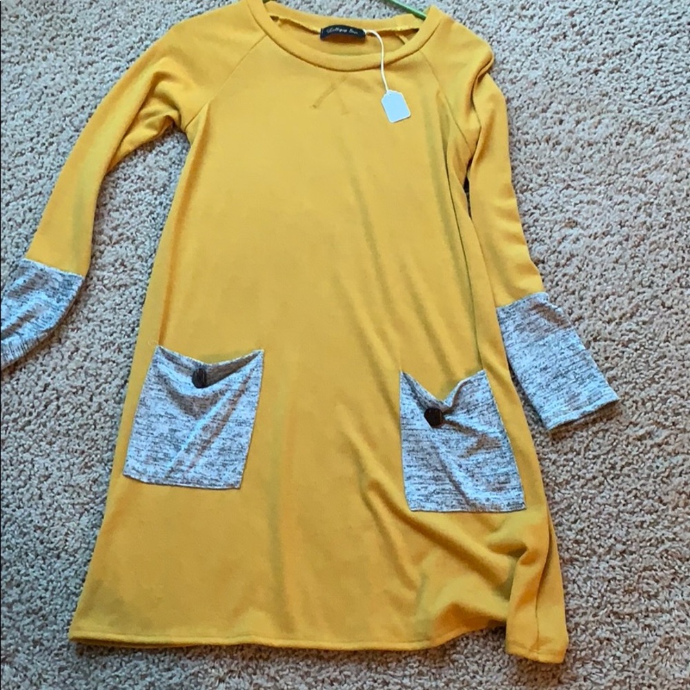 Bnwt Tunic - image 1